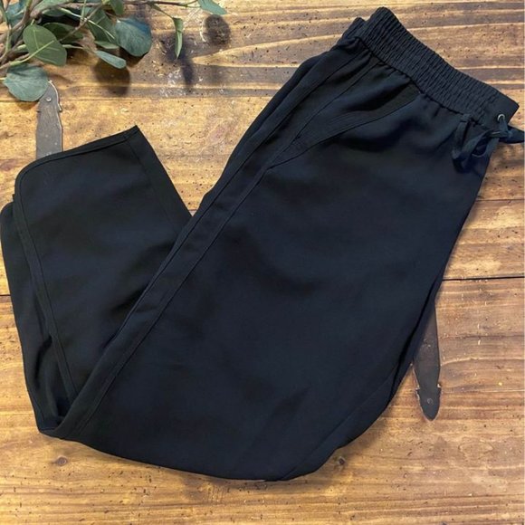 Lou & Grey Black Ankle Pants - Picture 1 of 2